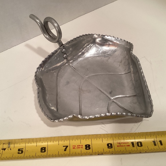 Buenilum Vintage Hand Wrought Small Serving Dish - Picture 5 of 5